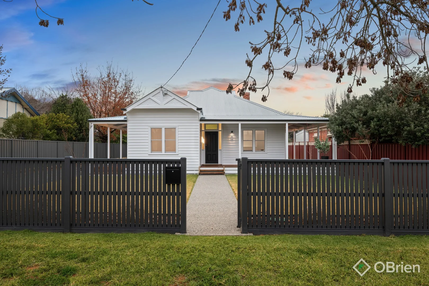 8 Vernon Road, Wangaratta VIC 3677 photo 2