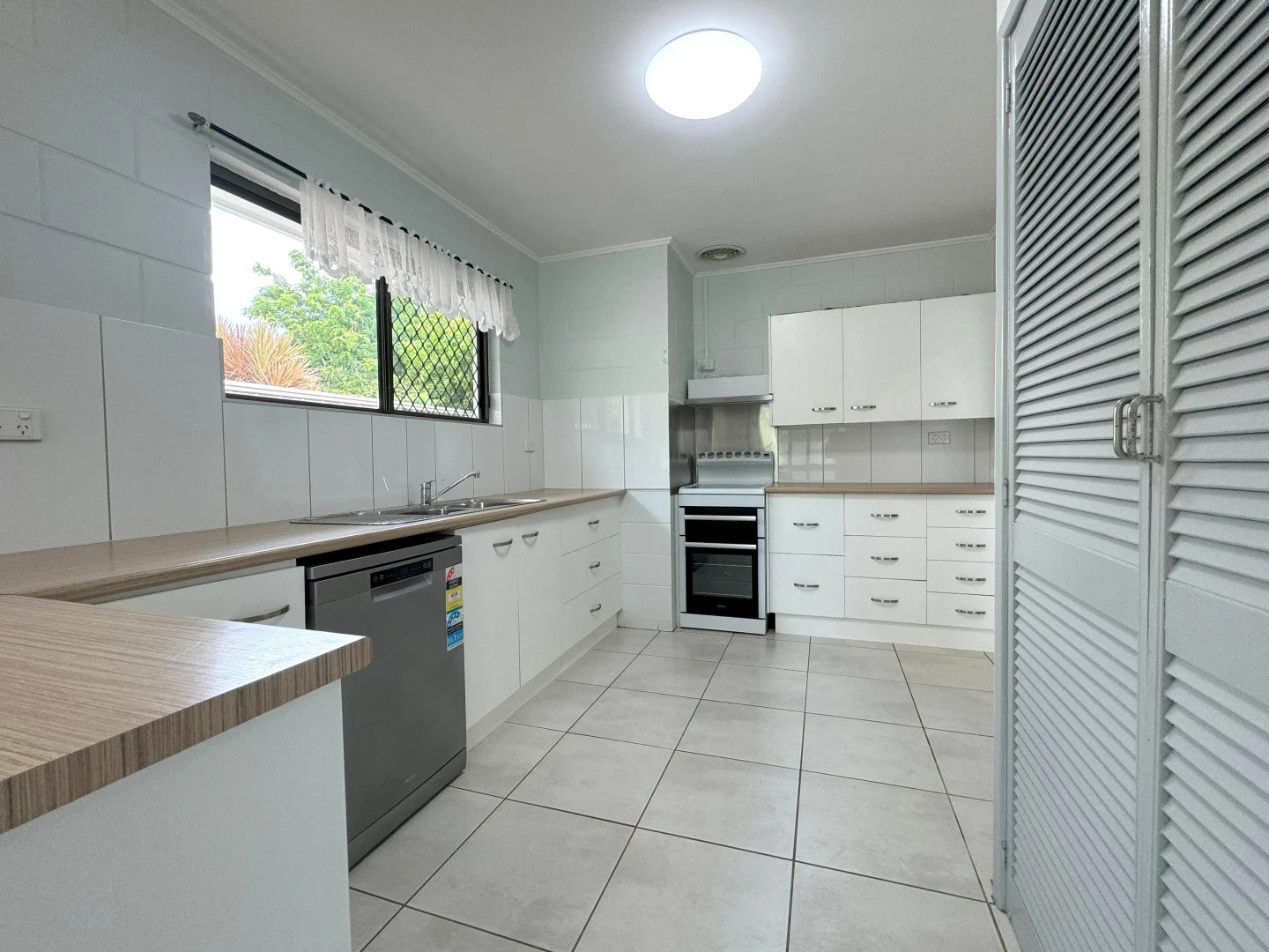Additional image 3 of 523 Ross River Road, Cranbrook QLD 4814