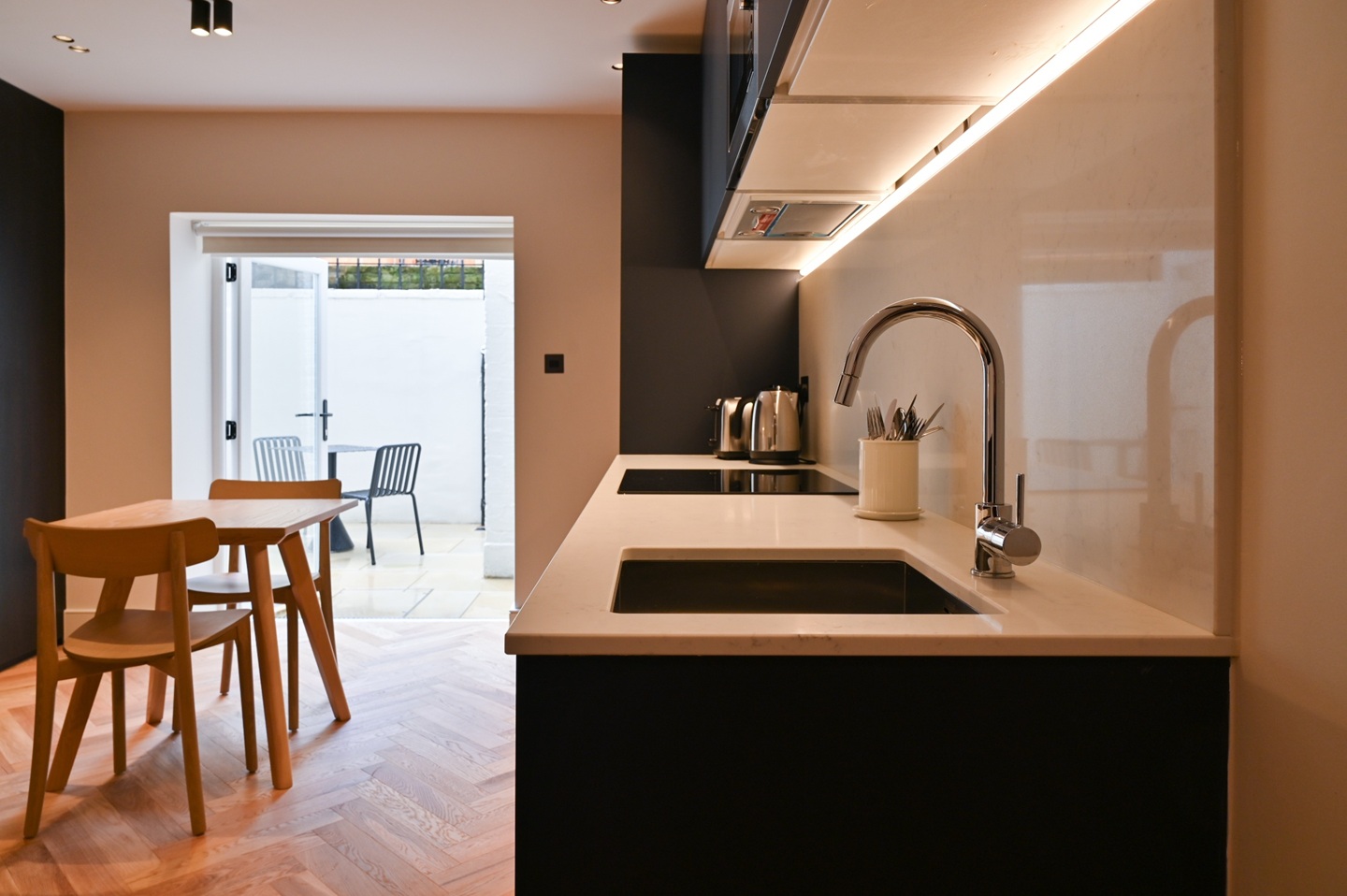 Studio Flat, Gravity Co Notting Hill, W2, N1 7GU photo 2