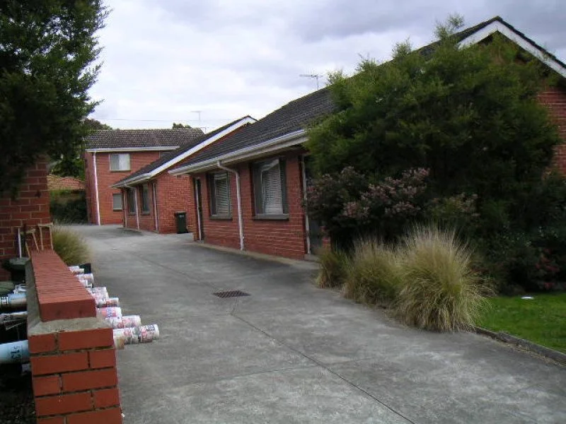 8/4 Lithgow Avenue, Blackburn VIC 3130