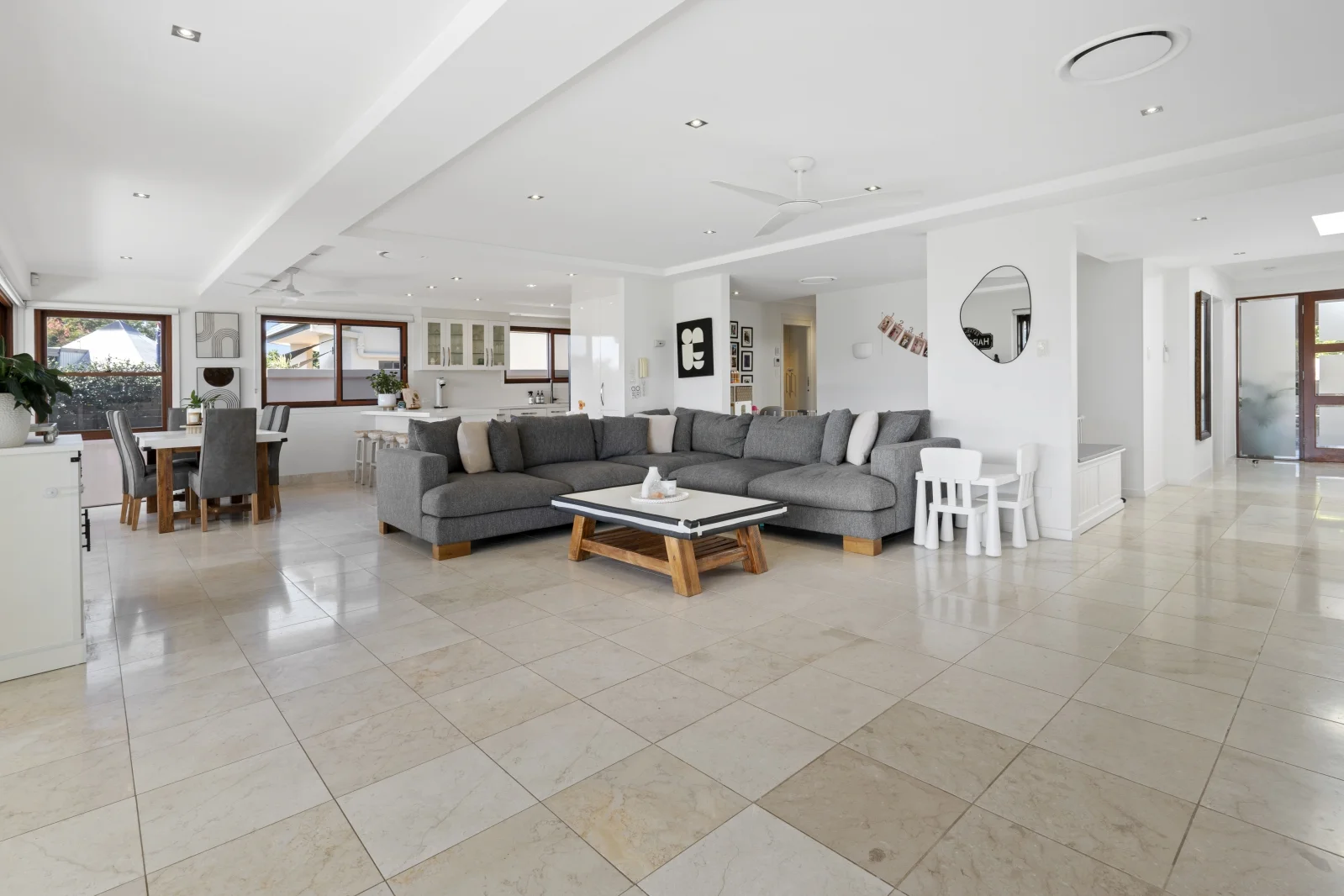 Additional image 4 of 18 Donegal Crescent, Sorrento QLD 4217