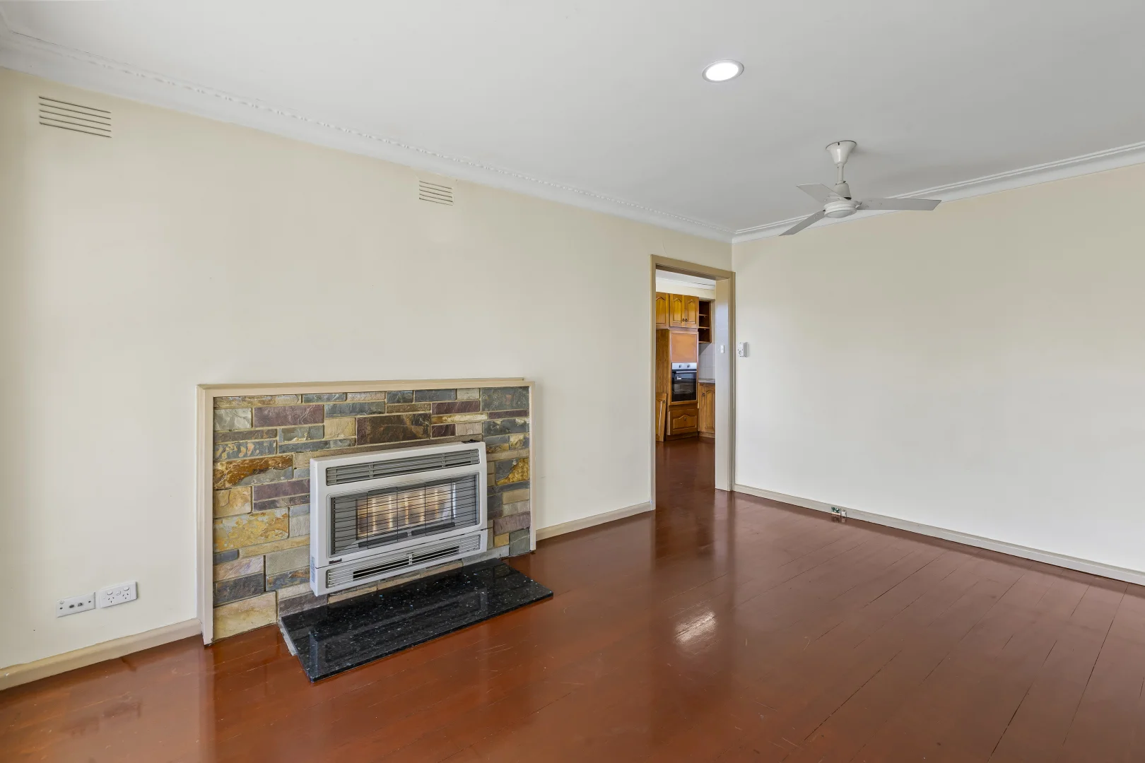 Additional image 4 of 17 Mirboo Court, Dallas VIC 3047