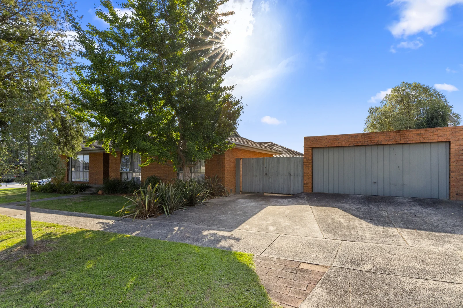 45 Whitehaven Crescent, Noble Park North VIC 3174
