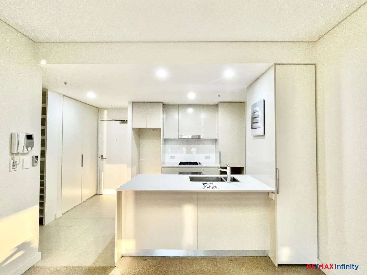 Additional image 4 of 809/2 Discovery Point Pl, Wolli Creek NSW 2205