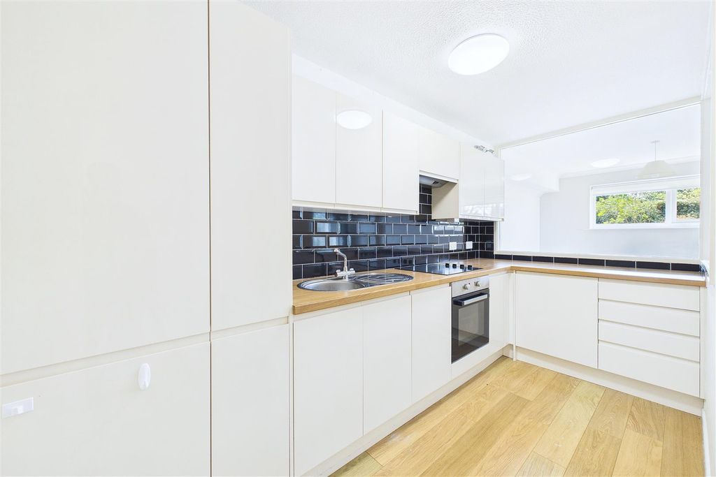Additional image 5 of 2 bed flat for saleElton Road, Clevedon BS21
