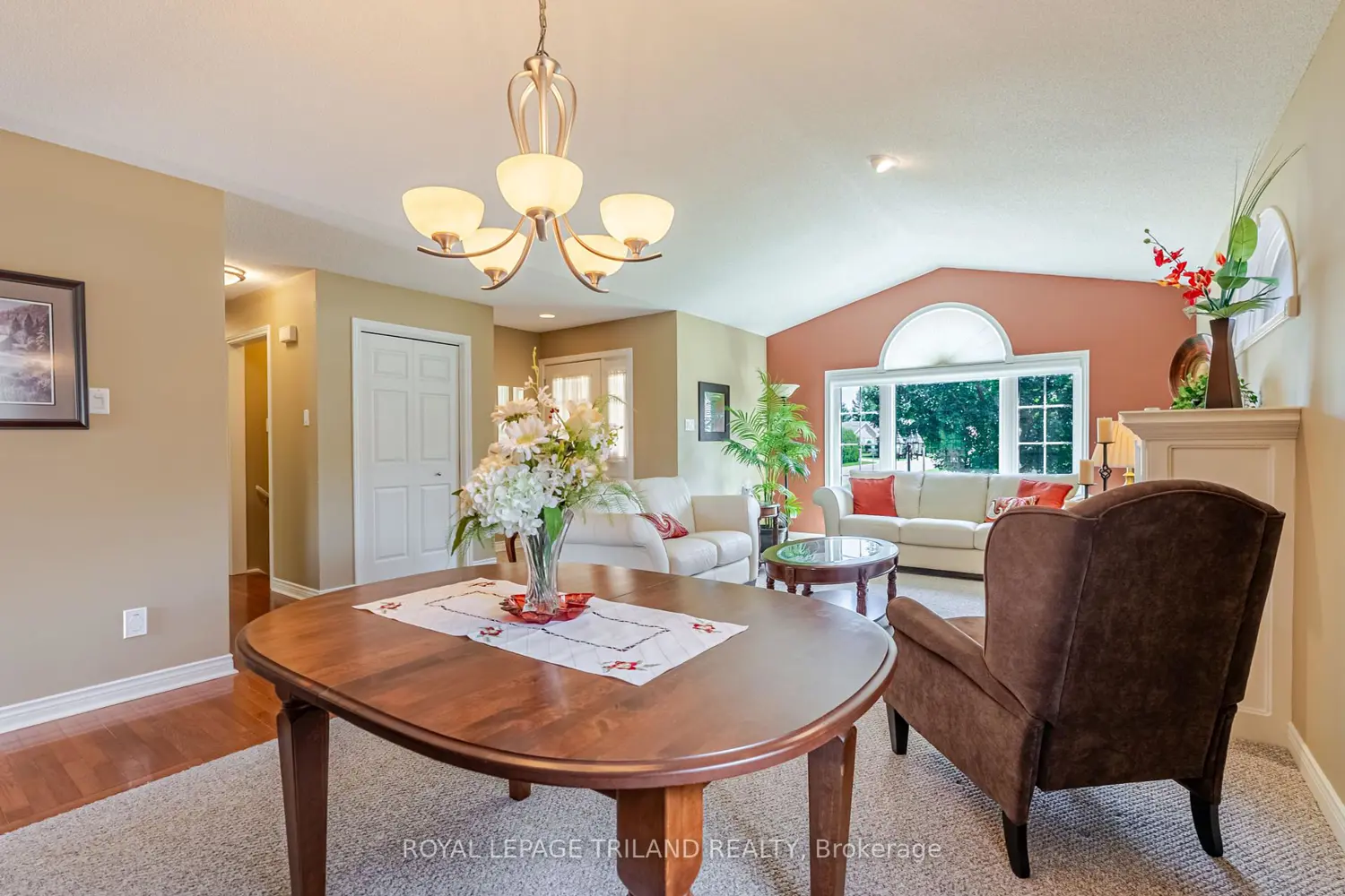 67 Donker Drive photo 2