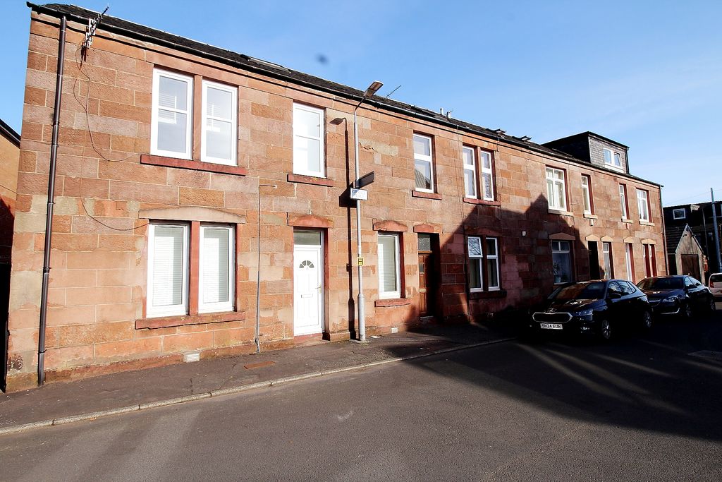 2 bed flat for saleGrange Place, Alexandria G83