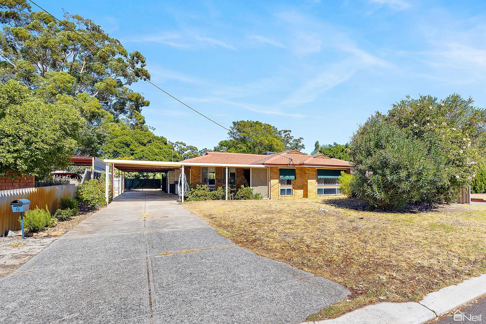 8 Parer Close, Thornlie WA 6108