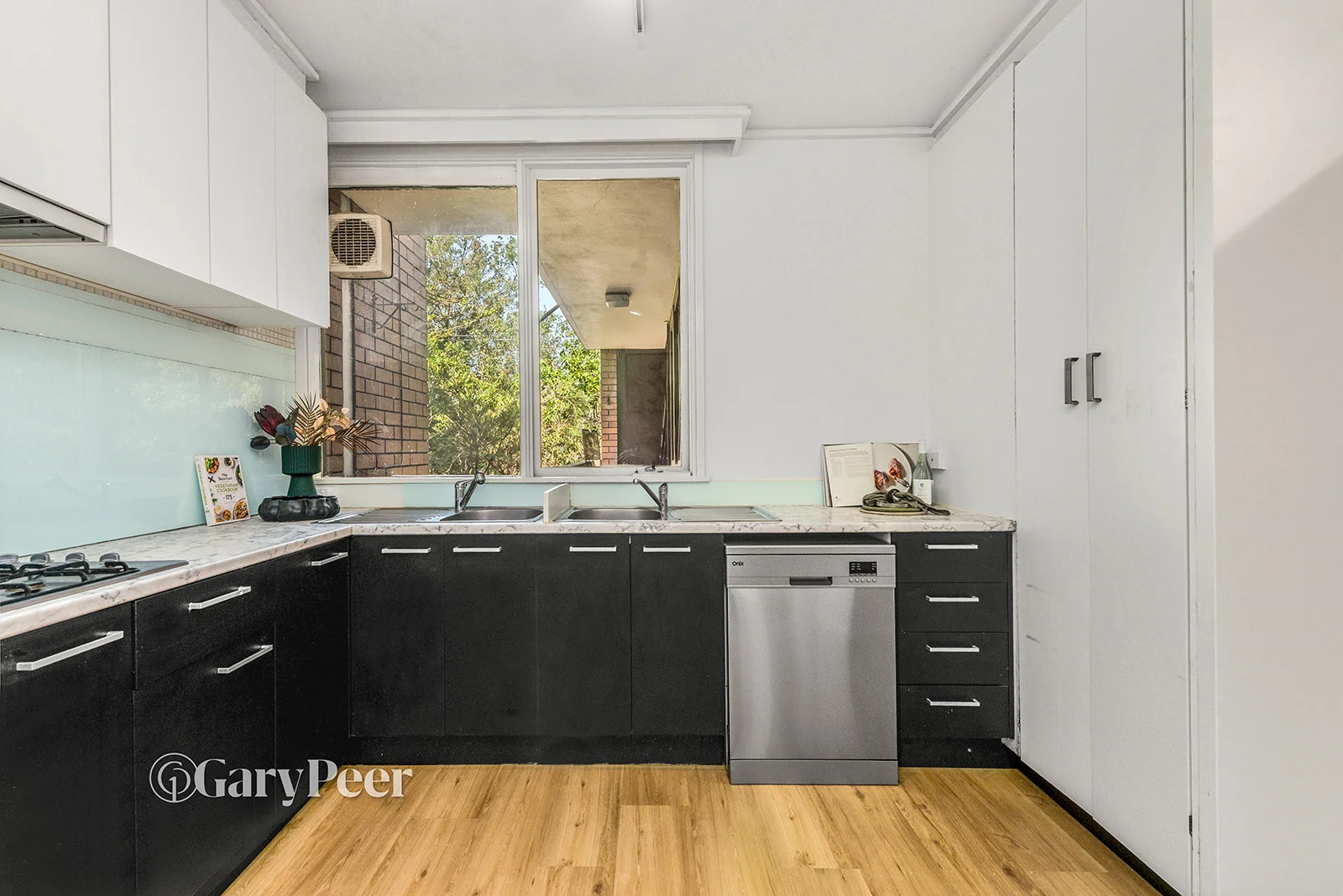 Additional image 7 of 4/8 Mooltan Avenue, St Kilda East VIC 3183