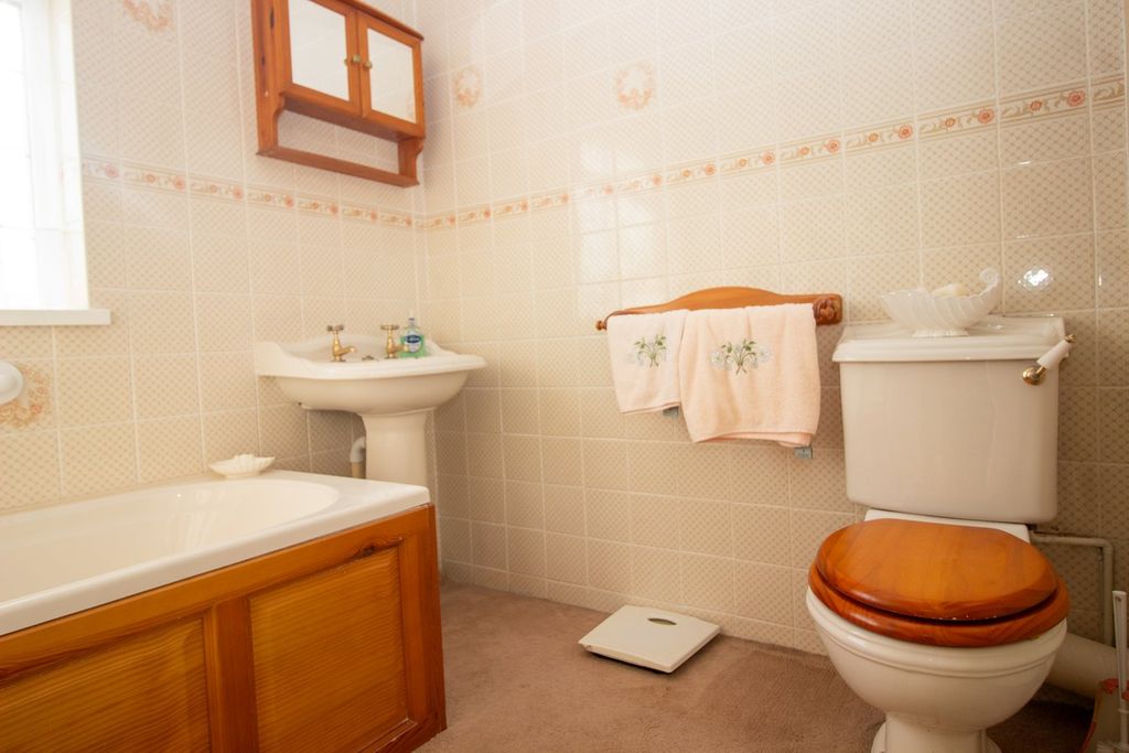 Additional image 13 of 3 bed detached house for saleColhugh Street, Llantwit Major CF61