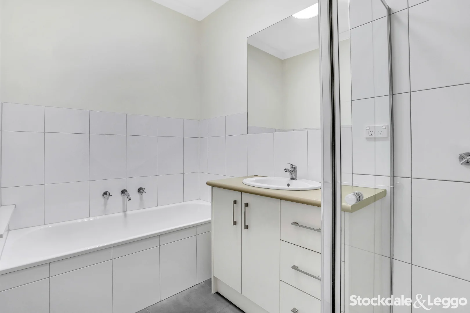 Additional image 14 of 10/9 Rodney Street, Gisborne VIC 3437