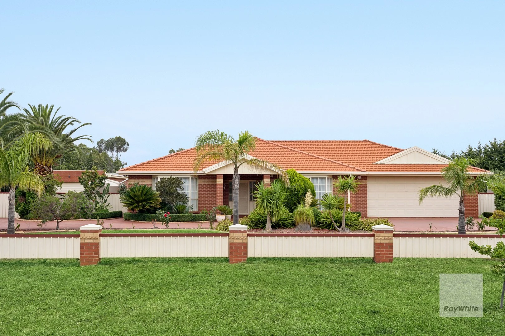 15 Sugar Gum Drive, Hillside VIC 3037