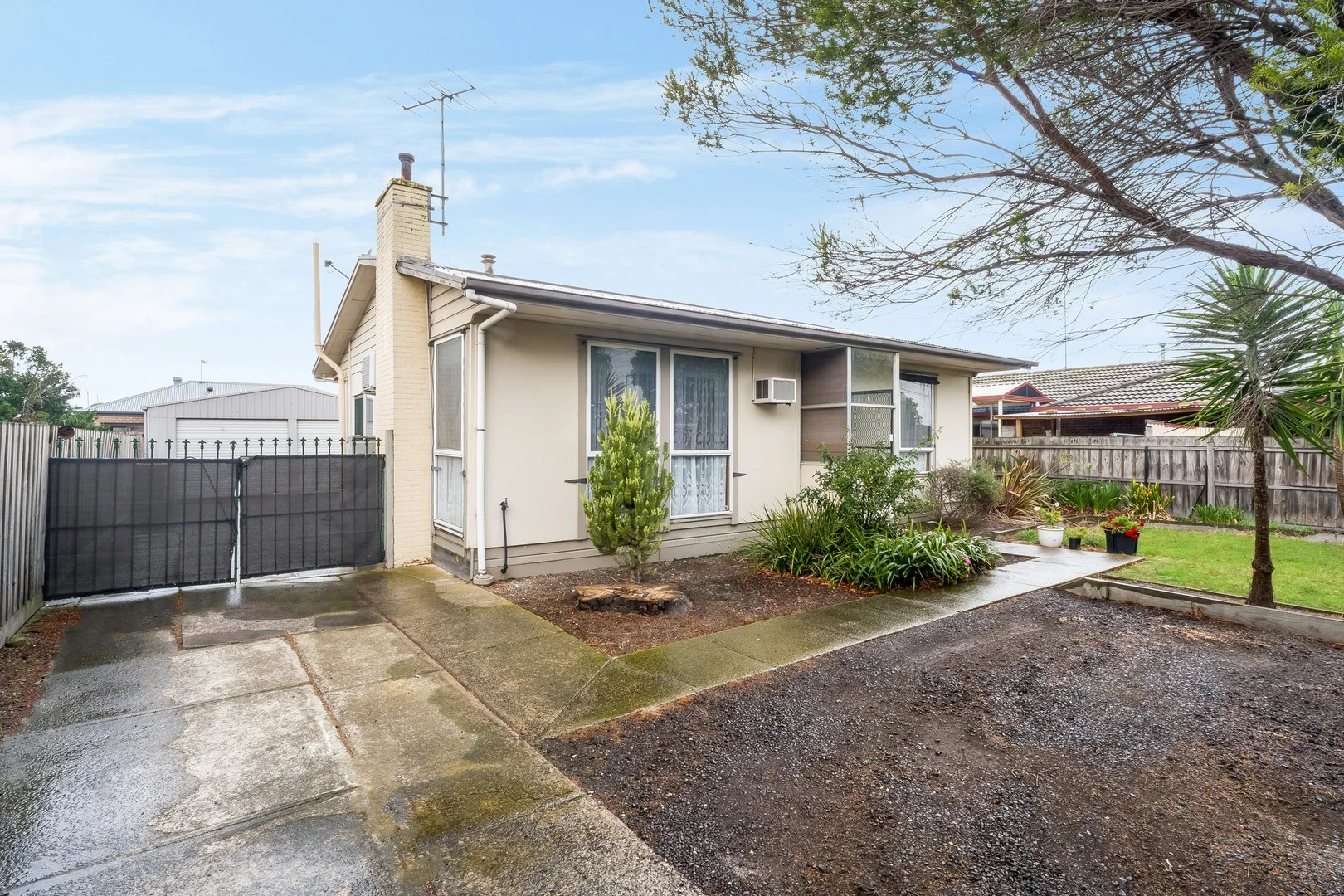 11 Bingara Avenue, Norlane VIC 3214