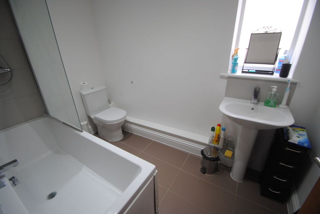 Additional image 8 of 2 bed flat for sale47 To 51 Broad Street, Staple Hill, Bristol BS16