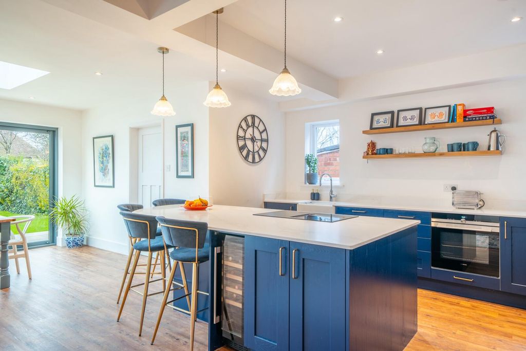 Additional image 4 of 4 bed detached house for saleHarrow Road, West Bridgford NG2