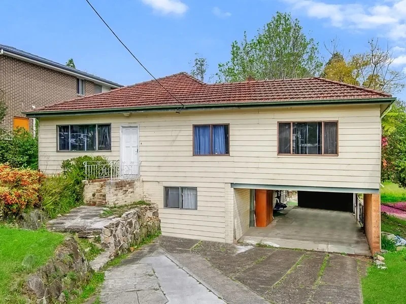 1/52 Burdett St, Hornsby NSW 2077
