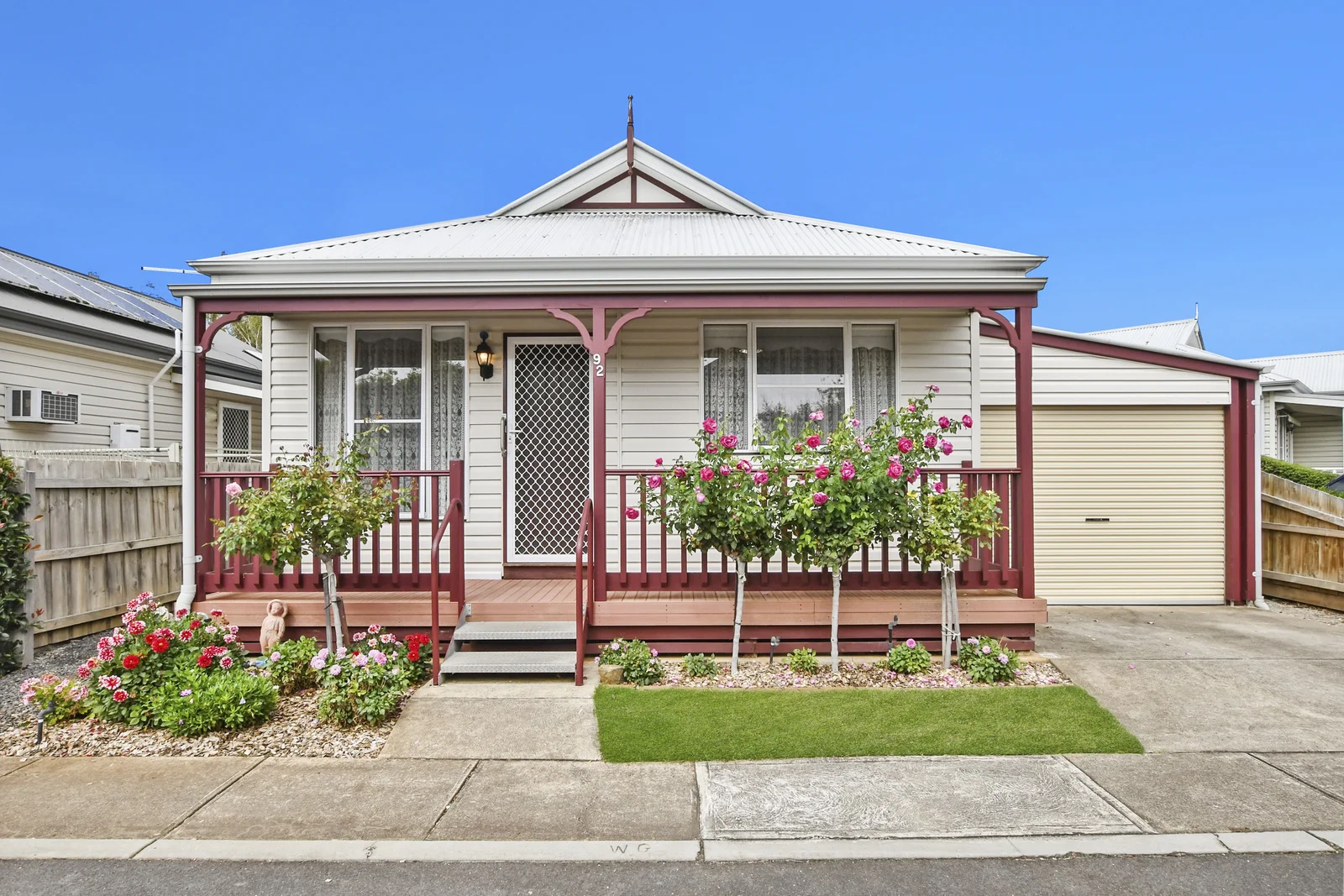 92/2A Railway Avenue, Werribee VIC 3030