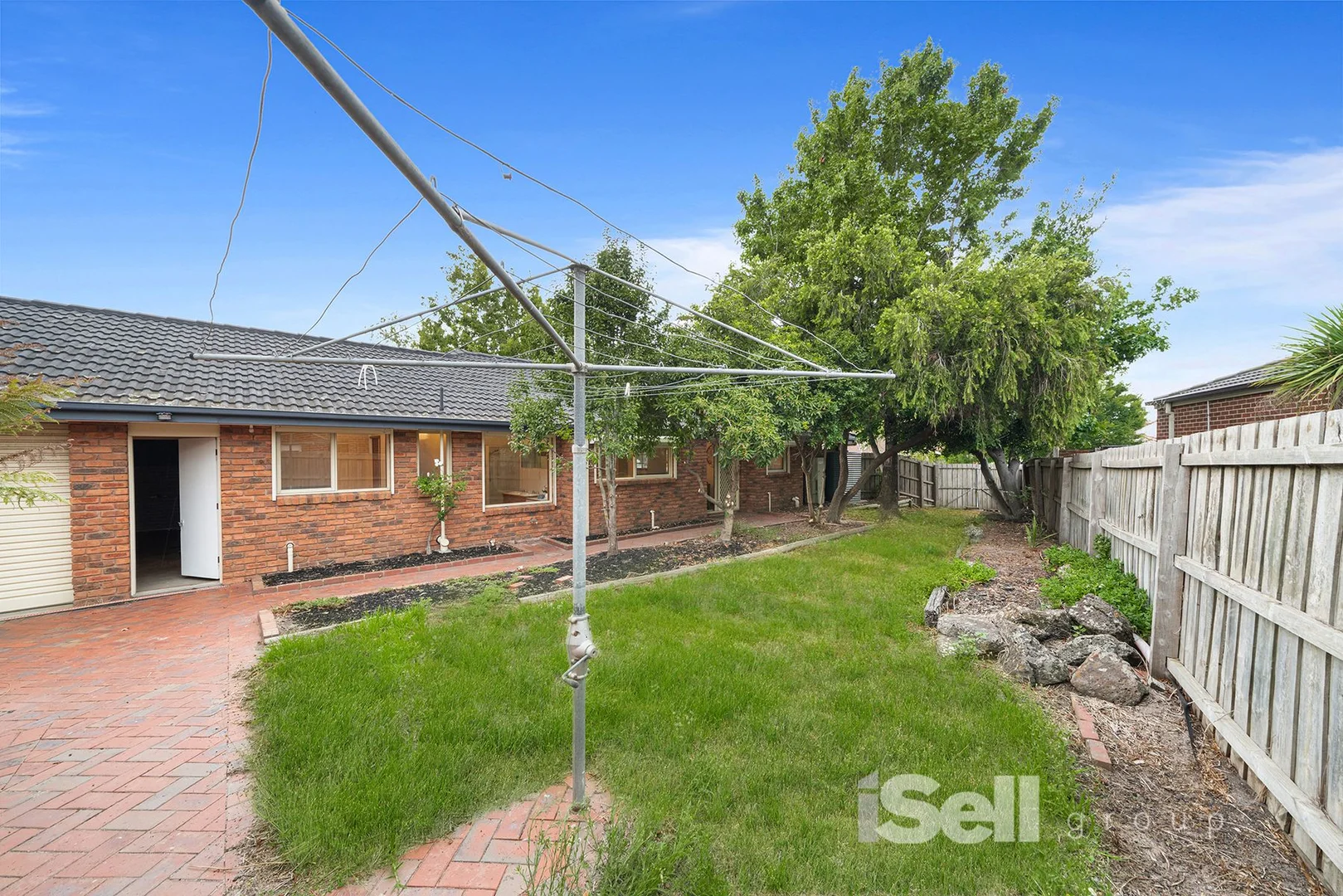 Additional image 12 of 100 Waverley Park Drive, Cranbourne North VIC 3977
