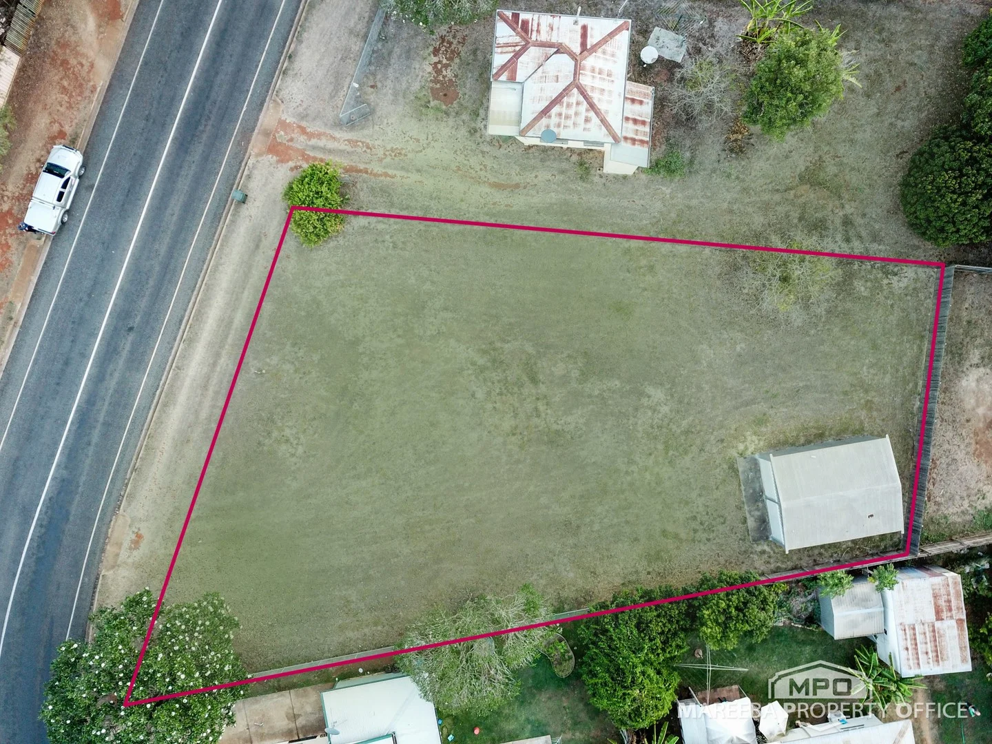 38 Doyle Street, Mareeba QLD 4880 photo 3