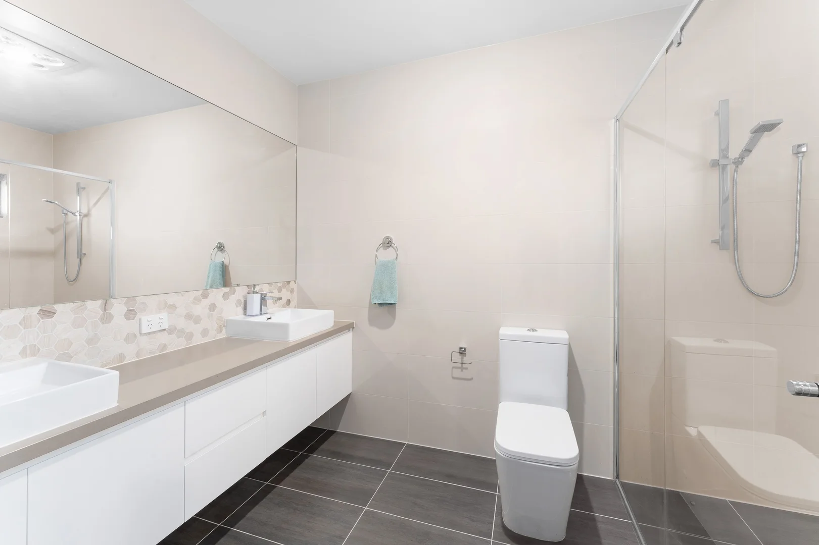 Additional image 9 of 3/245 Westall Road, Clayton South VIC 3169