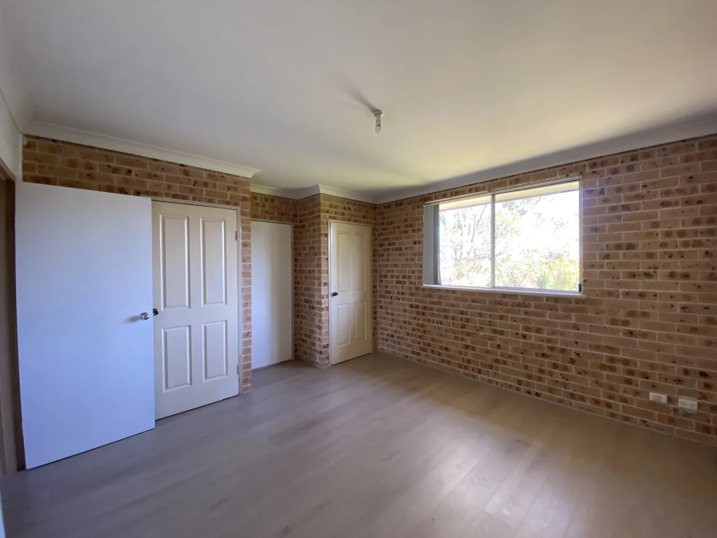 Additional image 6 of 11 Hollydene Crescent, Edensor Park NSW 2176