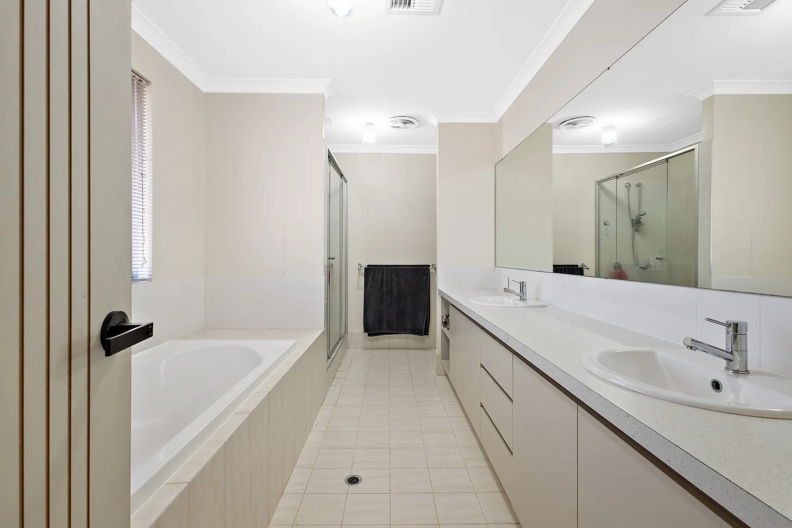 Additional image 45 of 2 Traviata Crescent, The Vines WA 6069