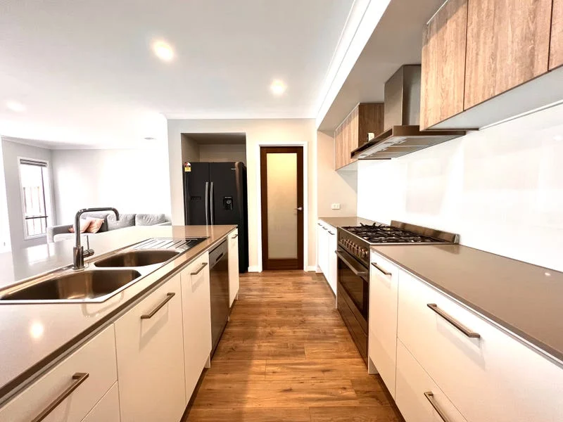 Additional image 6 of 34 Khan Boulevard, Clyde North VIC 3978