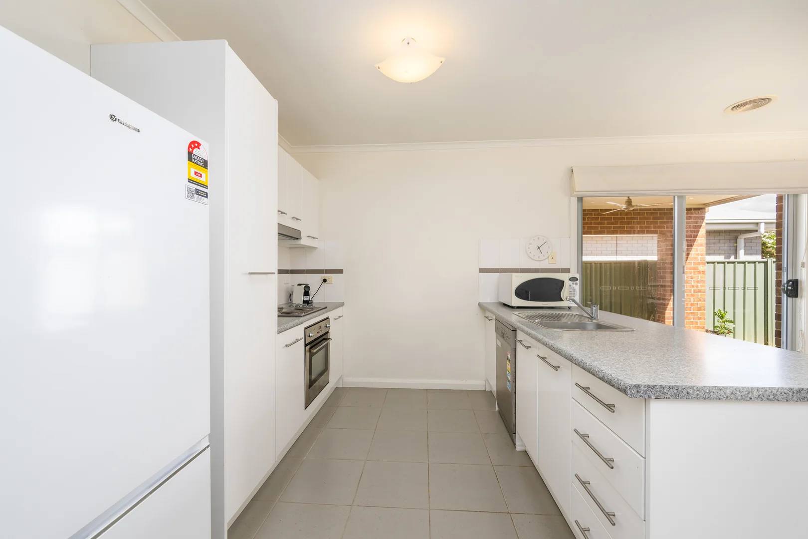 3 Curlew Place, Shepparton VIC 3630 photo 4