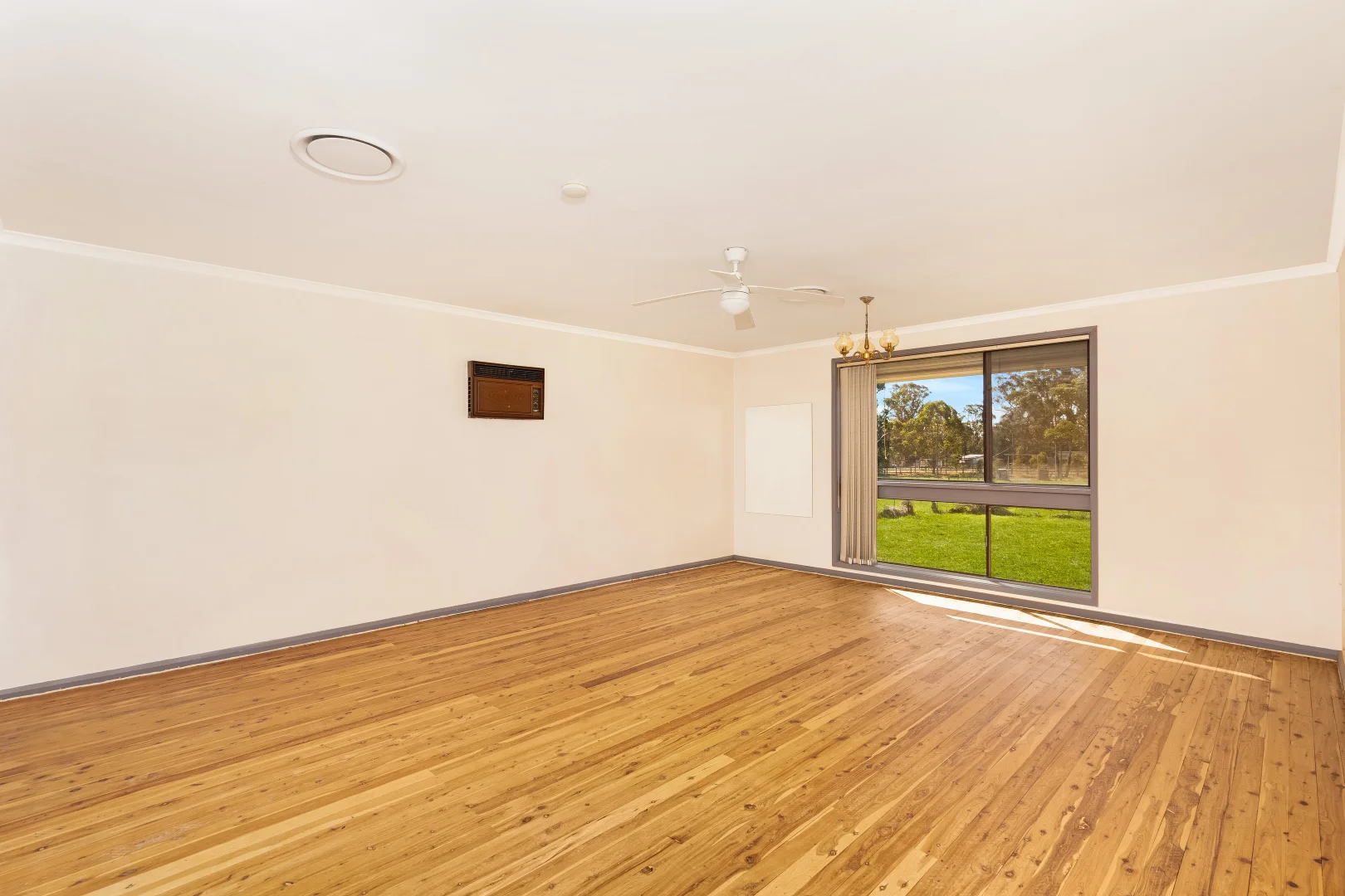 Additional image 7 of 50 Bellfield Avenue, Rossmore NSW 2557
