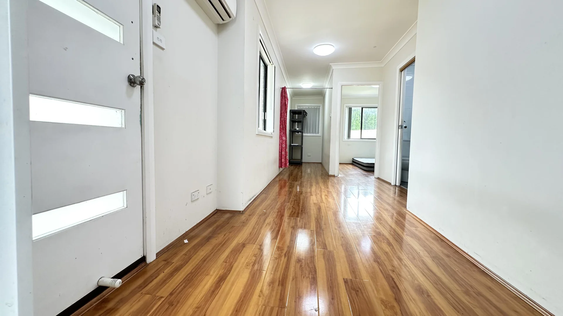 1a Brennan Place, Minto NSW 2566 photo 3