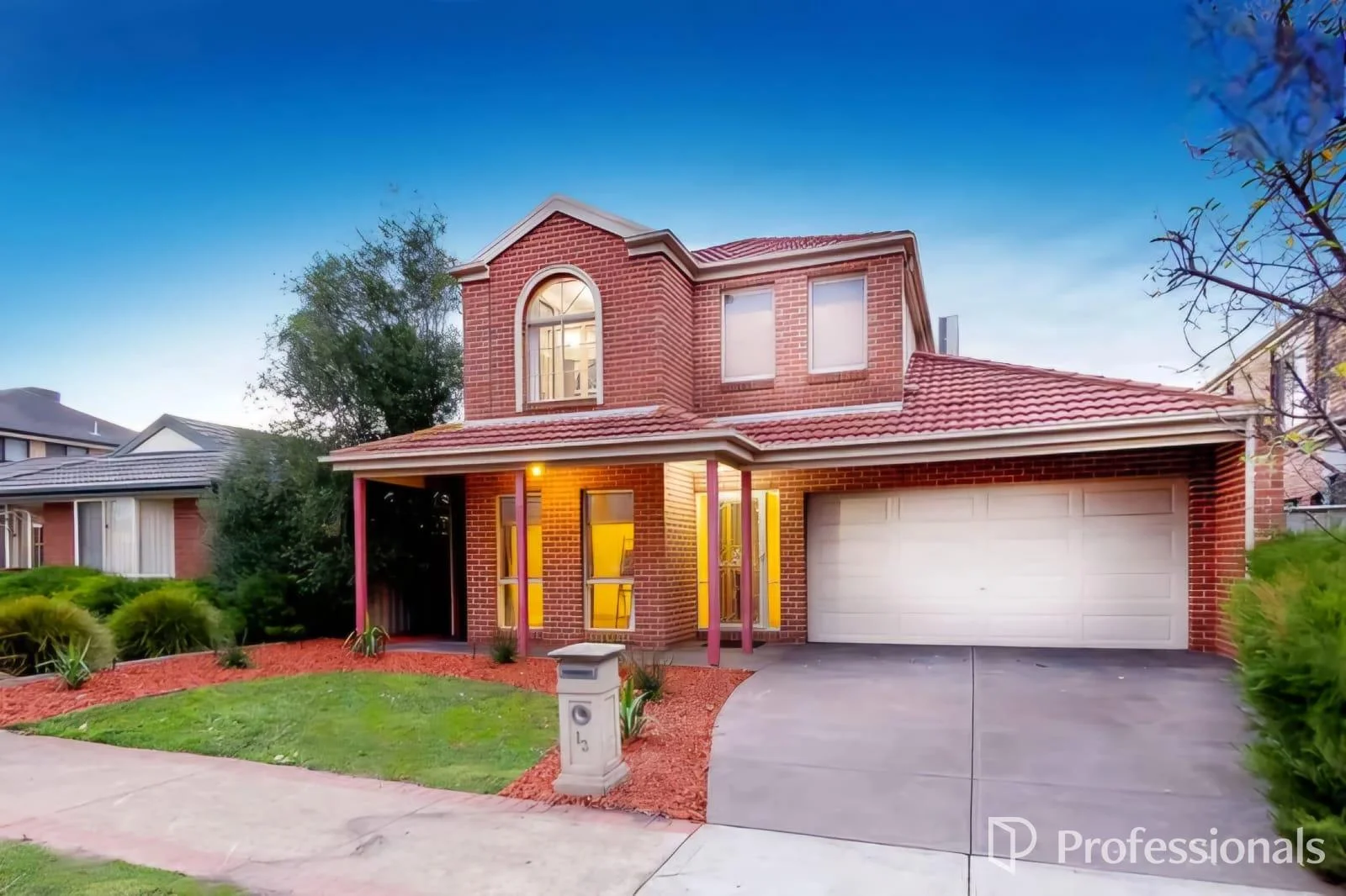 13 Broadhurst Way, Caroline Springs VIC 3023