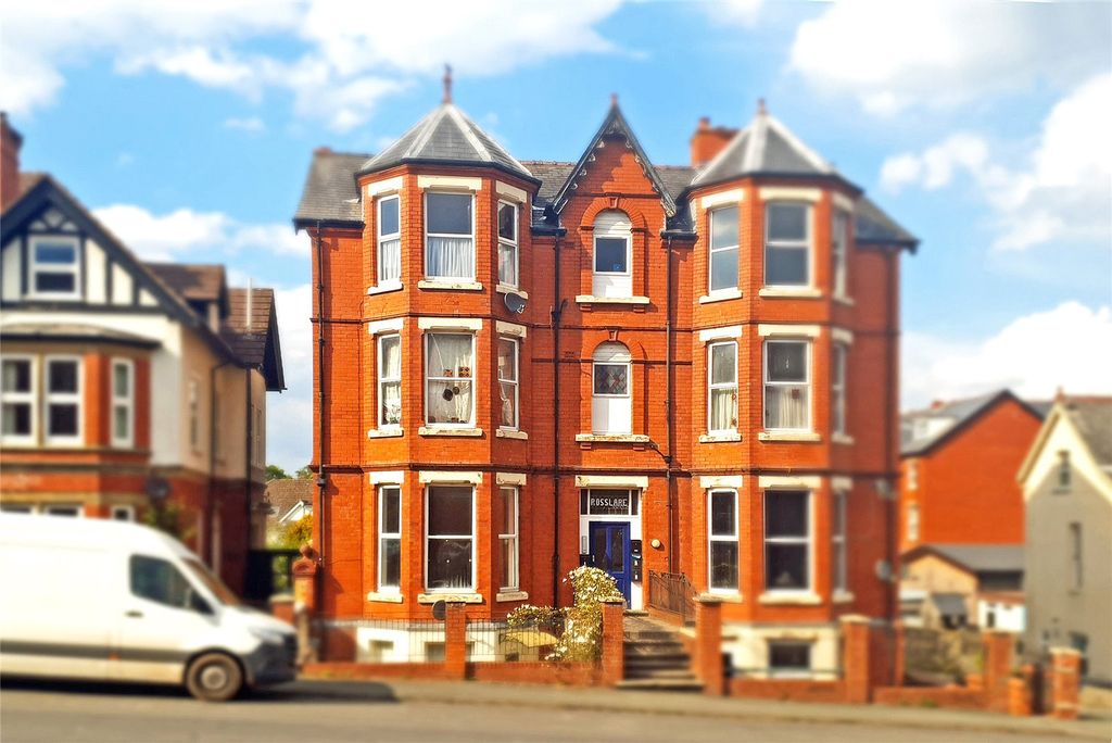 1 bed flat for saleRosslare, Temple Avenue, Llandrindod Wells, Powys LD1