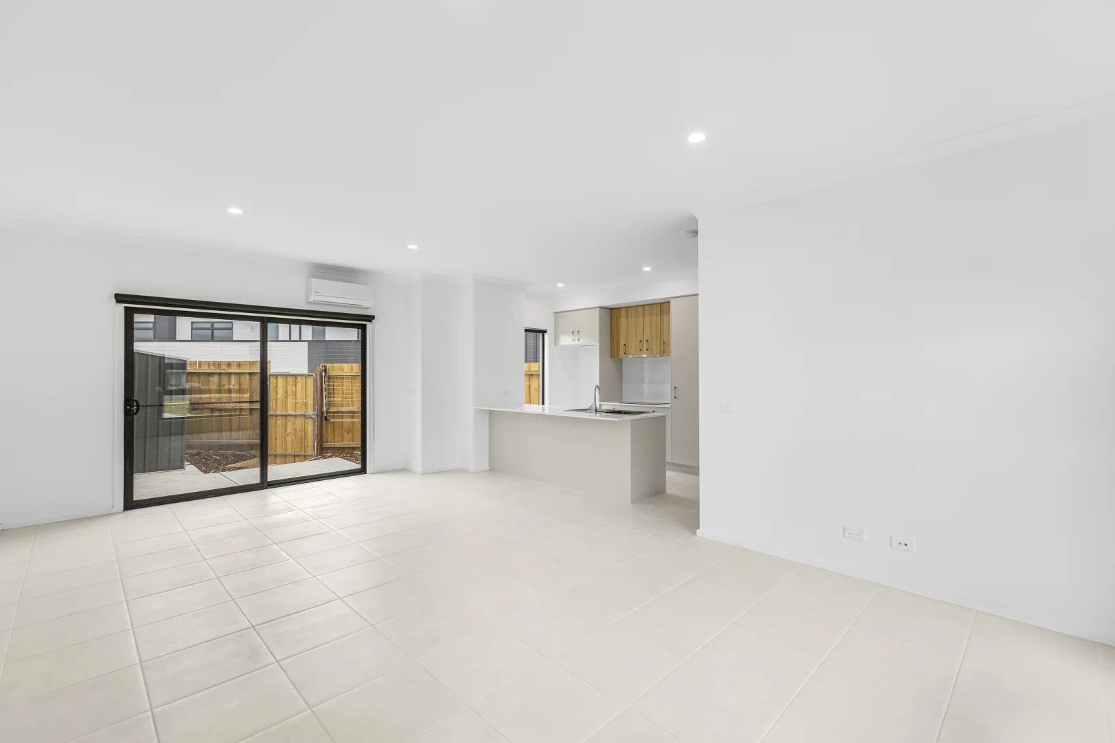 Additional image 3 of 33 Alicante Walk, Wollert VIC 3750