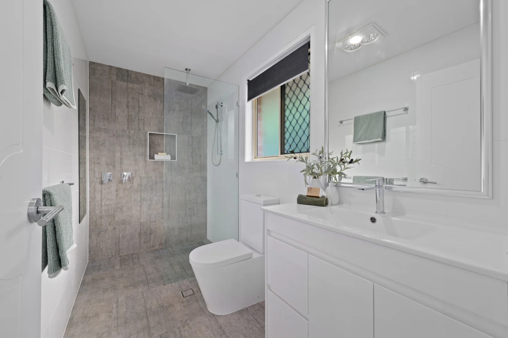 Additional image 11 of 70 Reginald Avenue, Arana Hills QLD 4054