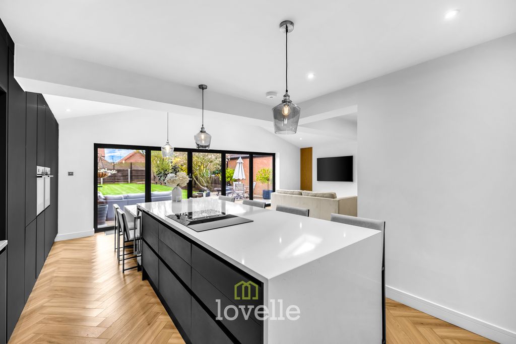 4 bed detached house for saleCheapside, Waltham DN37 photo 3