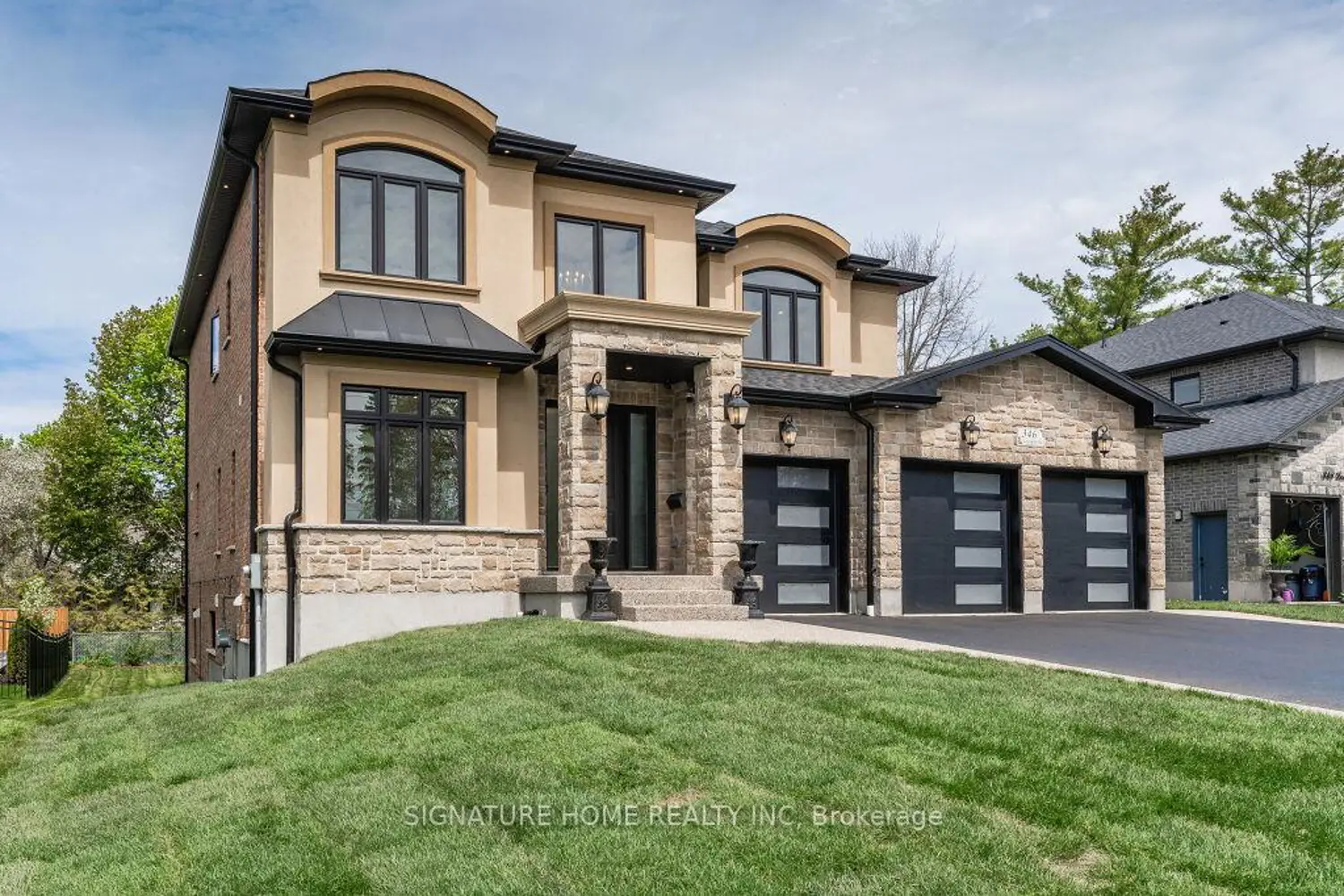 346 Lexington Road photo 4