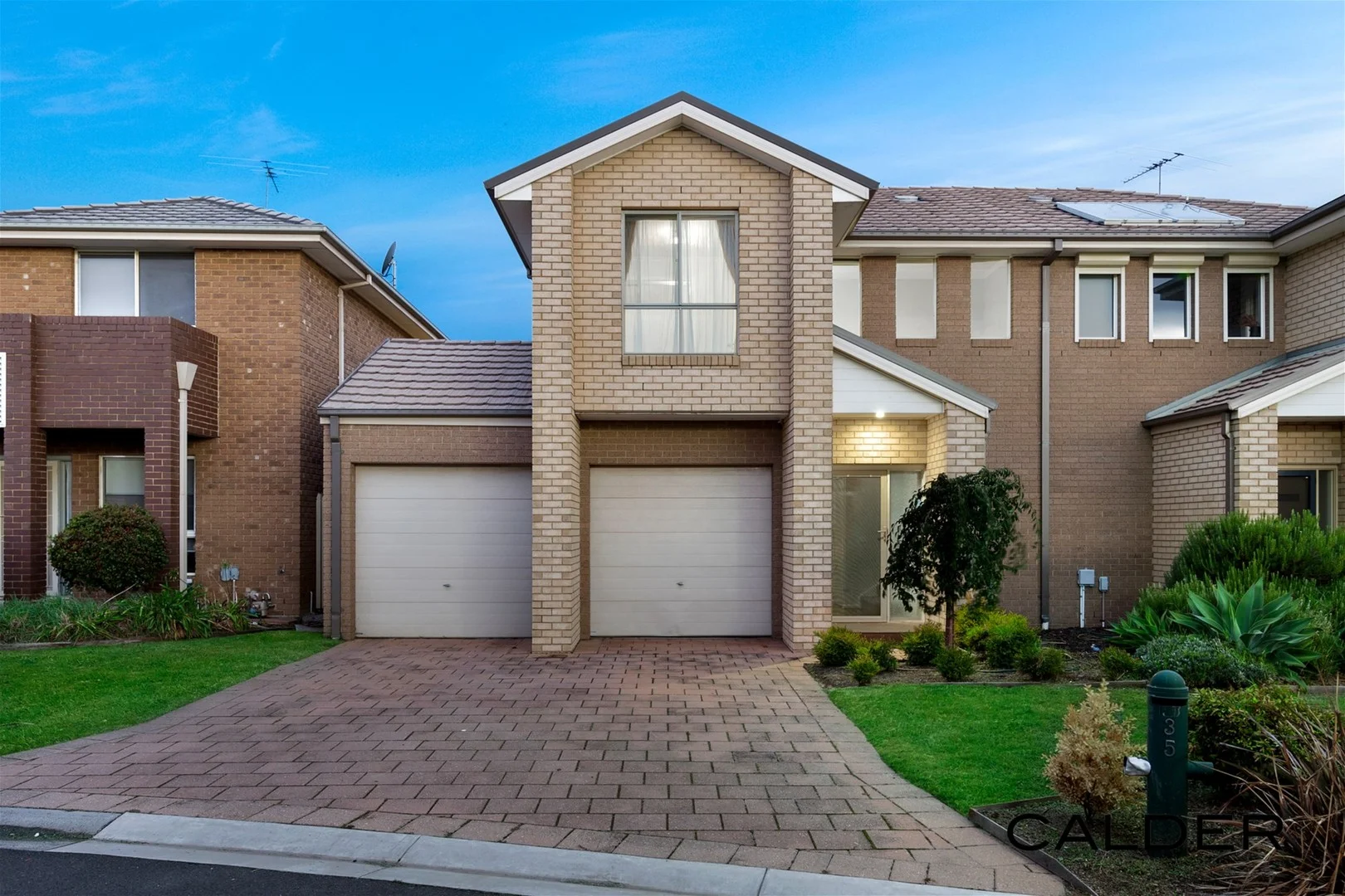 35 Callista Circuit, Taylors Hill VIC 3037