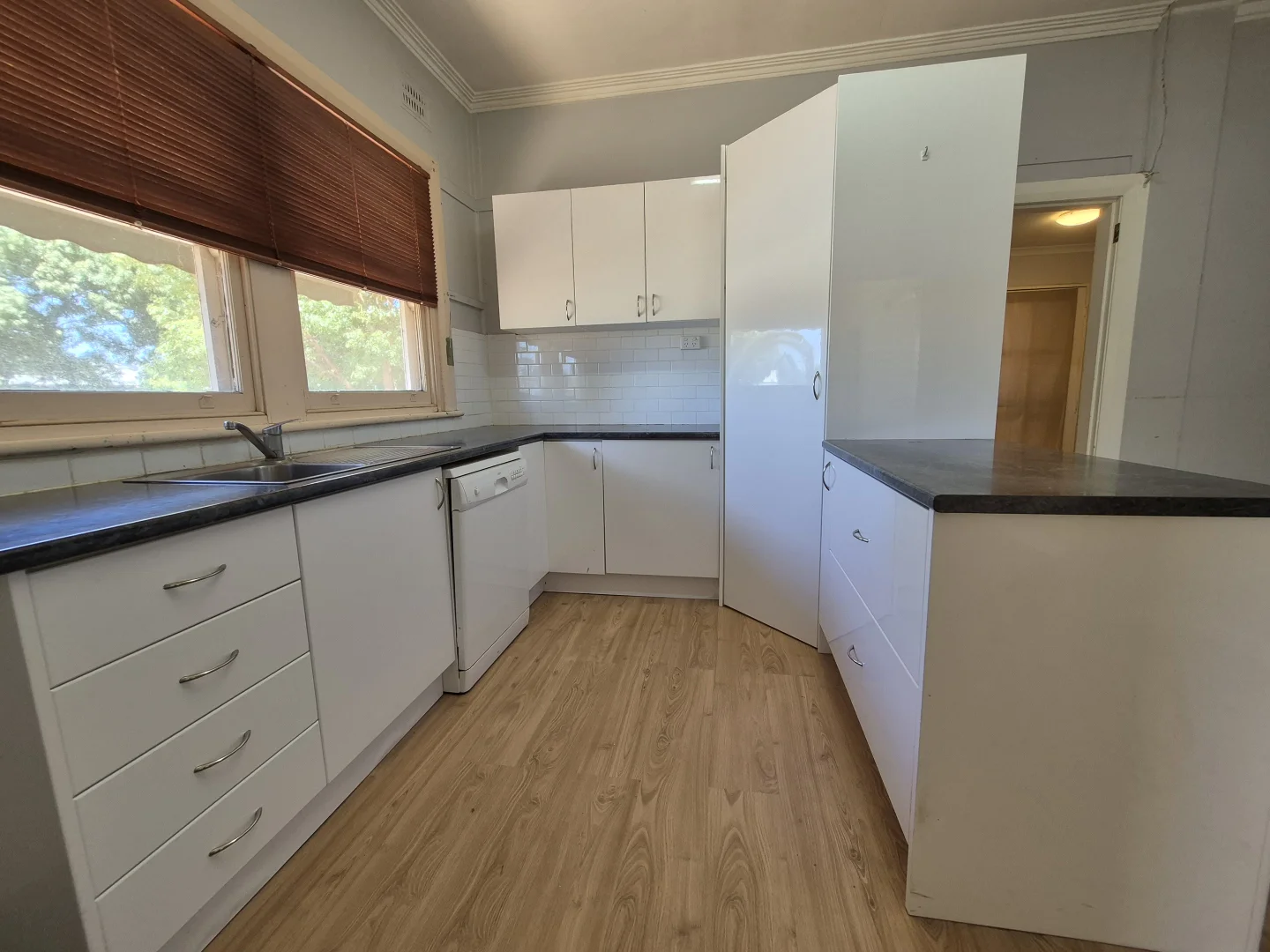Additional image 4 of 74 Gallipoli St, Temora NSW 2666