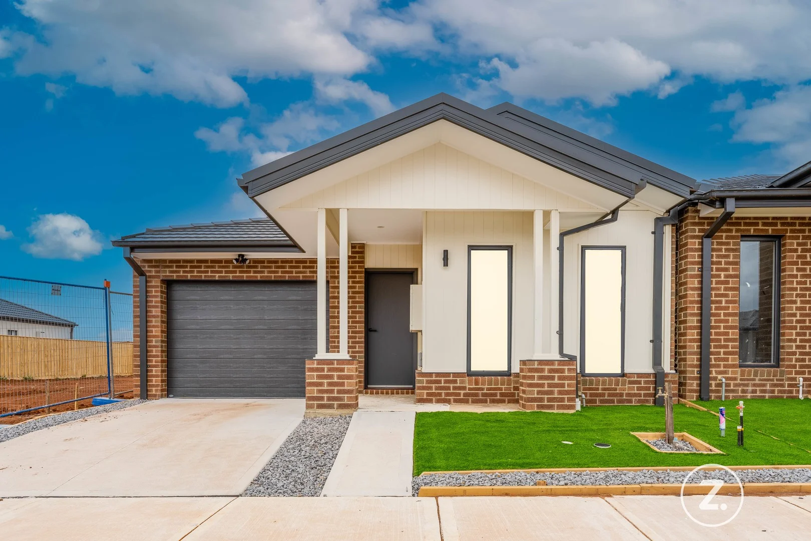 24 Stonneyburn Rd, Thornhill Park VIC 3335