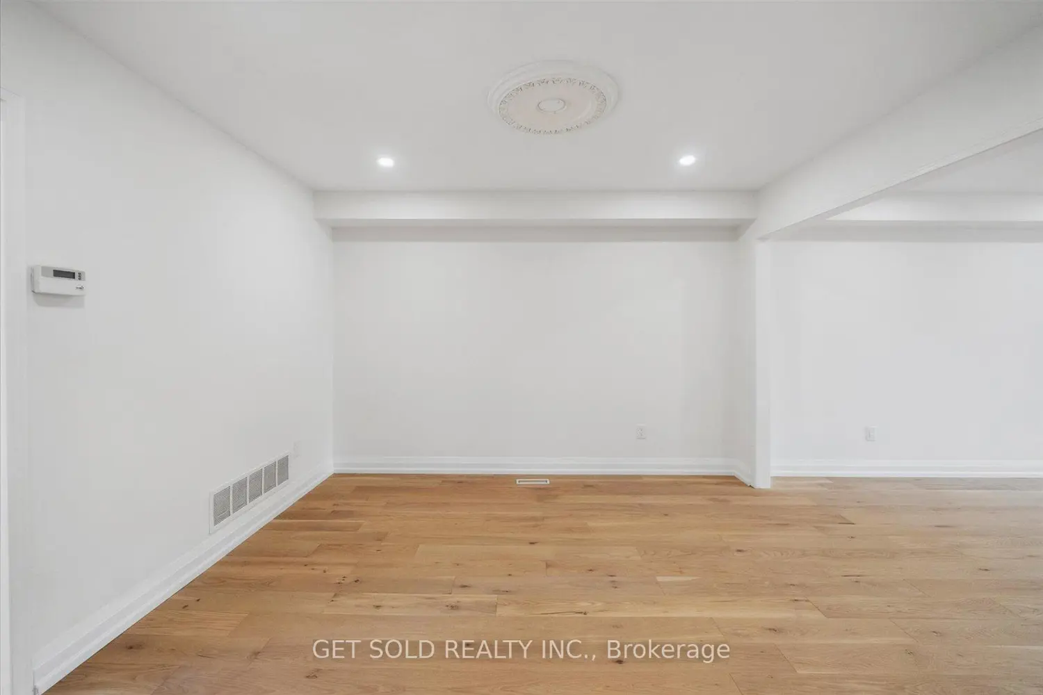 27 Edenbridge Drive photo 5