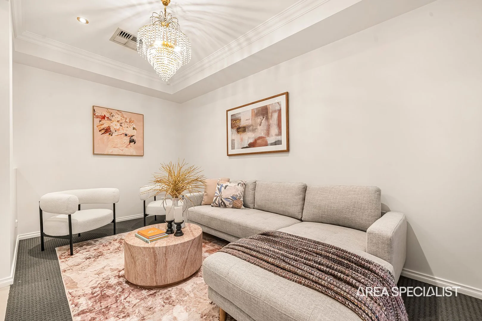 9 Annies Way, Tarneit VIC 3029 photo 2