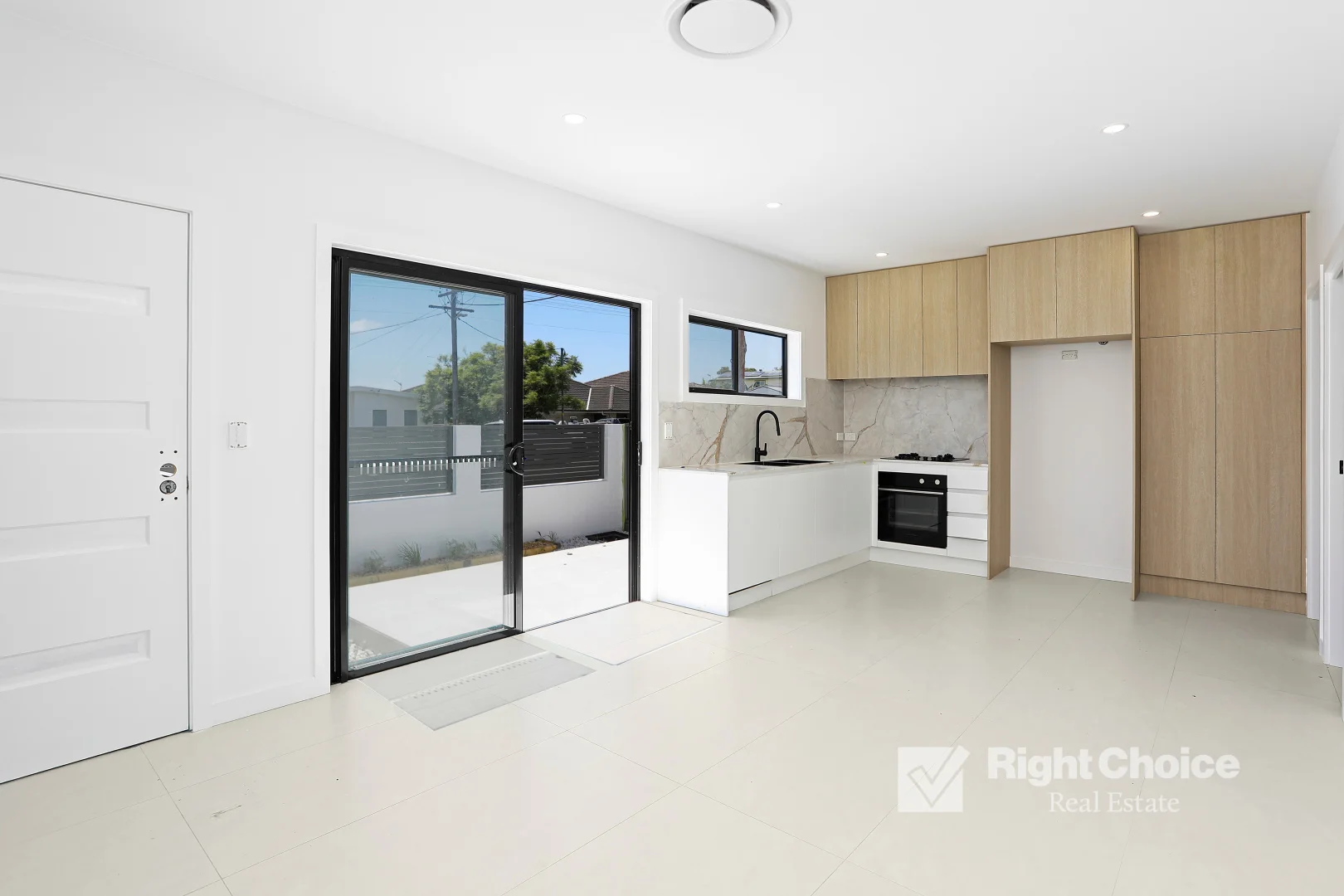 Additional image 4 of 1/45 Wentworth Street, Oak Flats NSW 2529