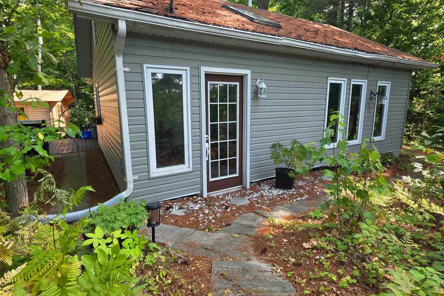 1036A Twin Lake Lane