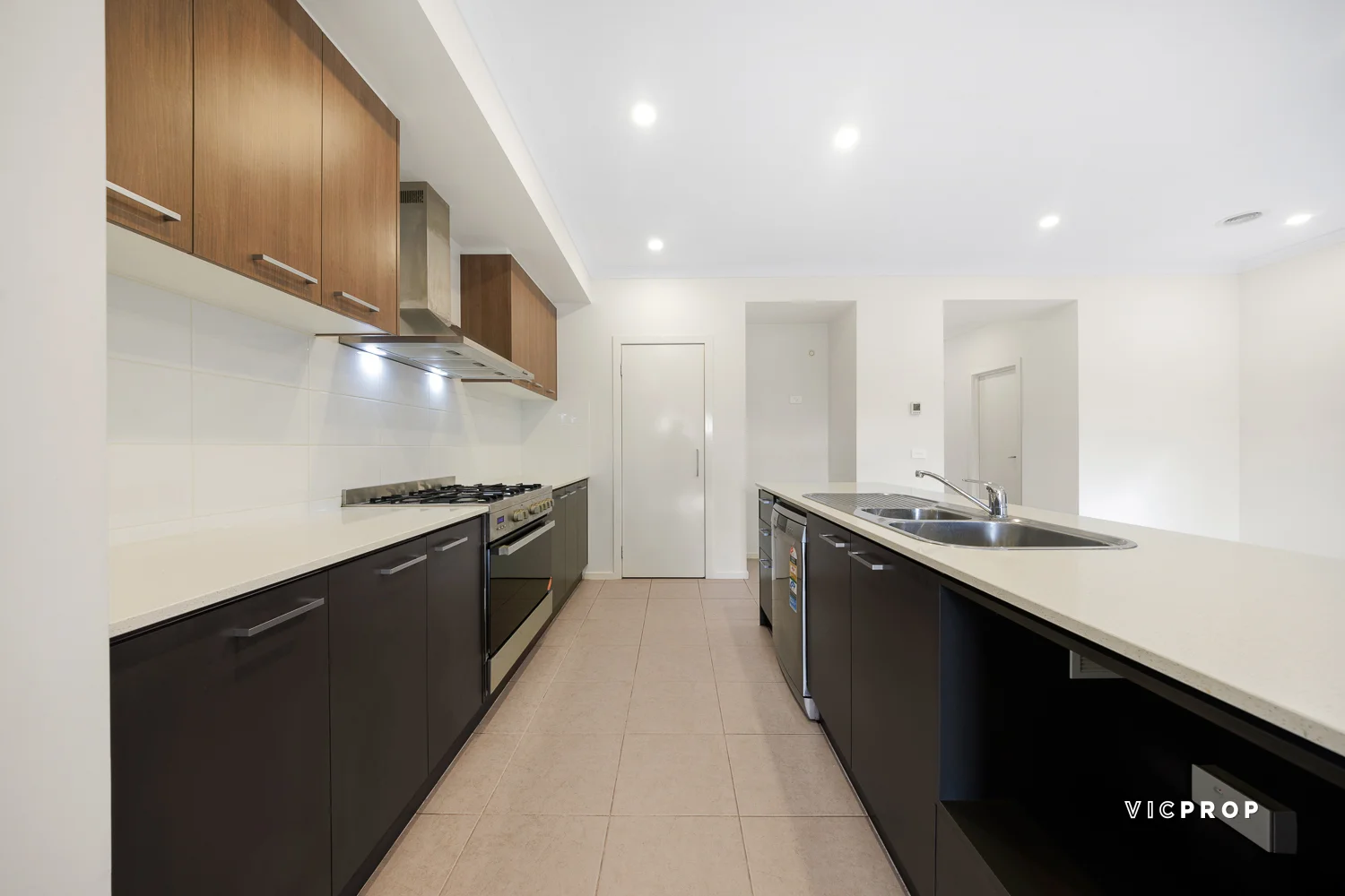 Additional image 5 of 43 Indura Drive, Werribee VIC 3030