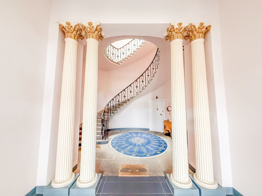 2 bed flat for salePitfour Castle, St. Madoes PH2 photo 3