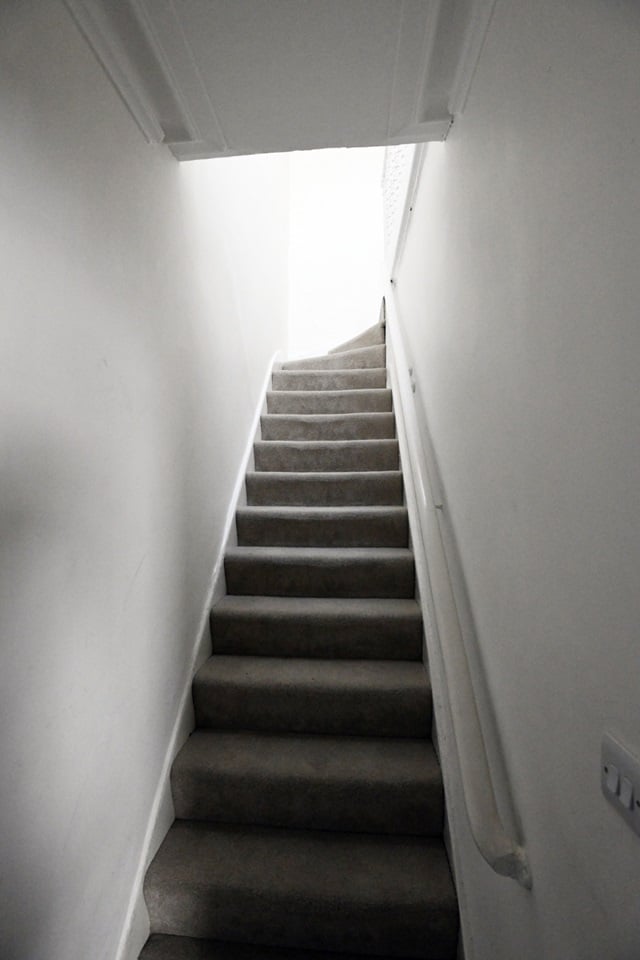 2 Bed Flat, Buckland Crescent, NW3, N1 7GU photo 3