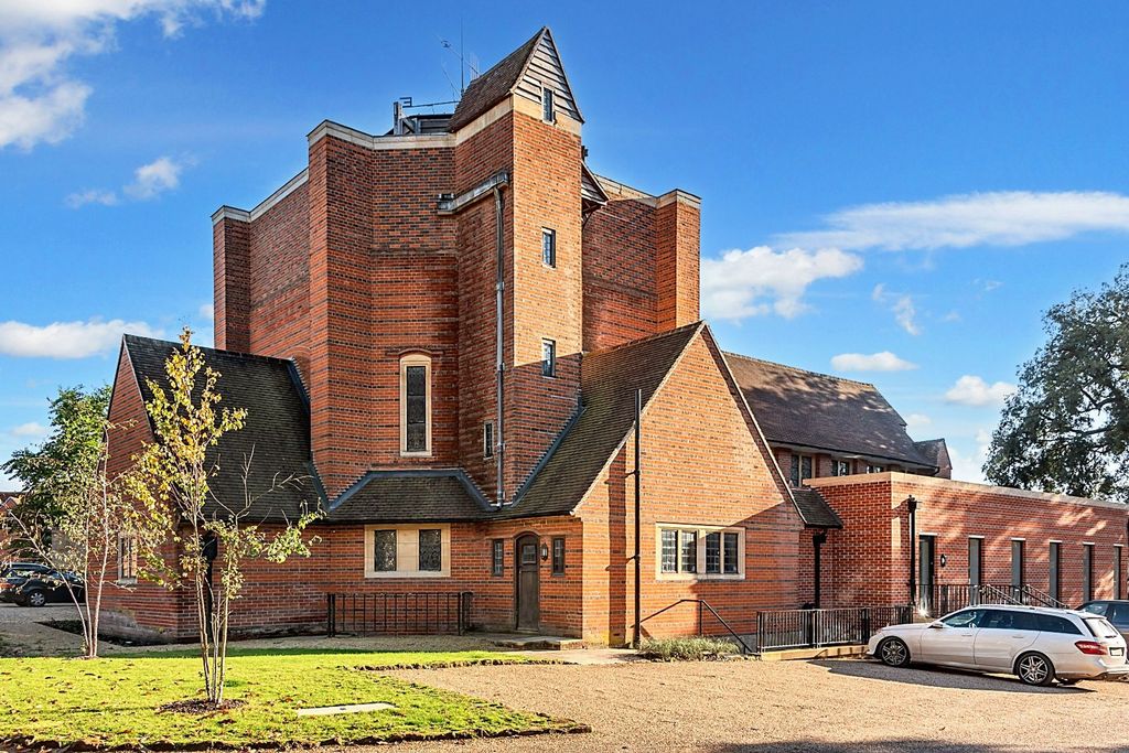 Additional image 27 of 3 bed flat for saleKings Drive, Midhurst GU29
