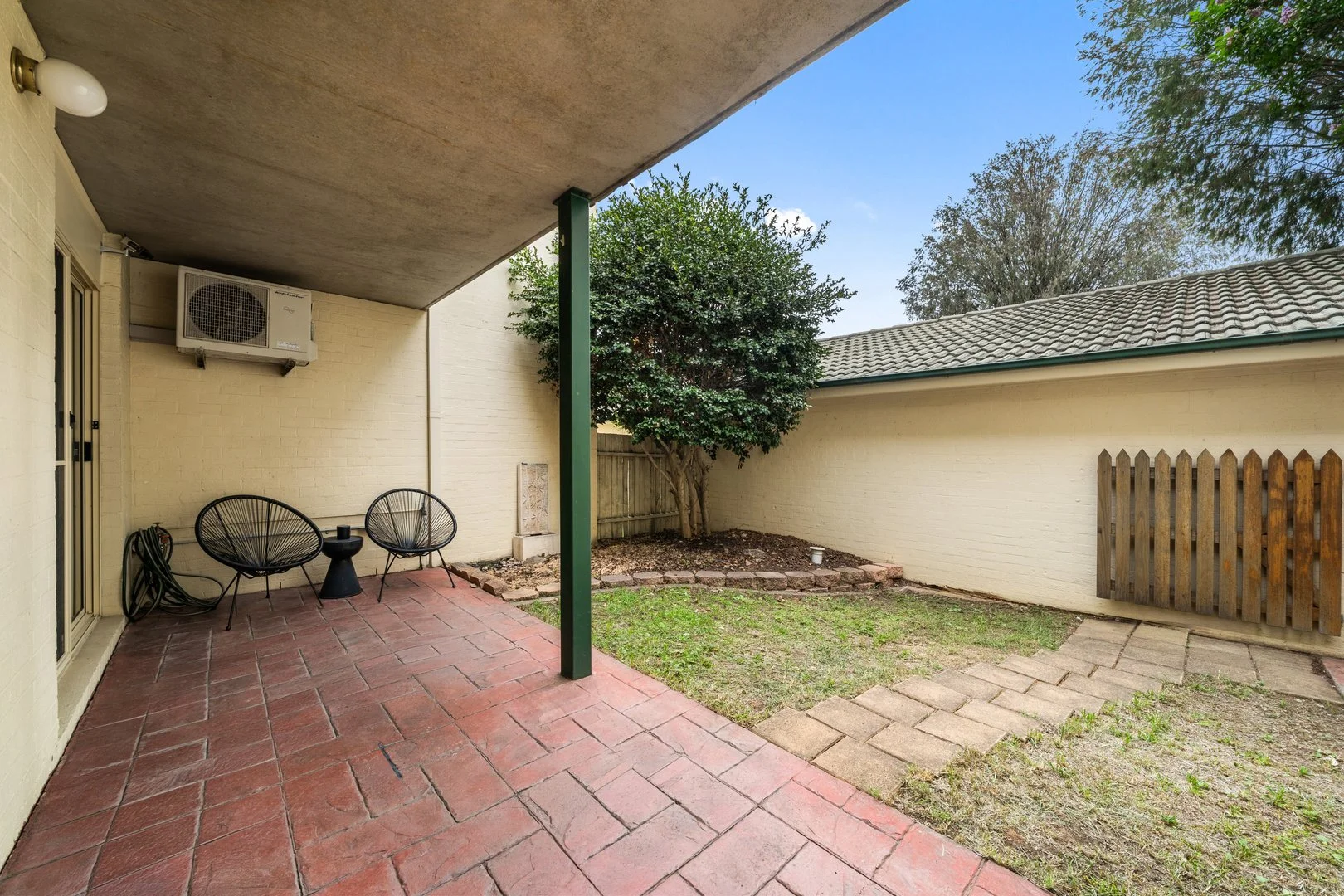 Additional image 2 of 22 Byron Court, Phillip ACT 2606