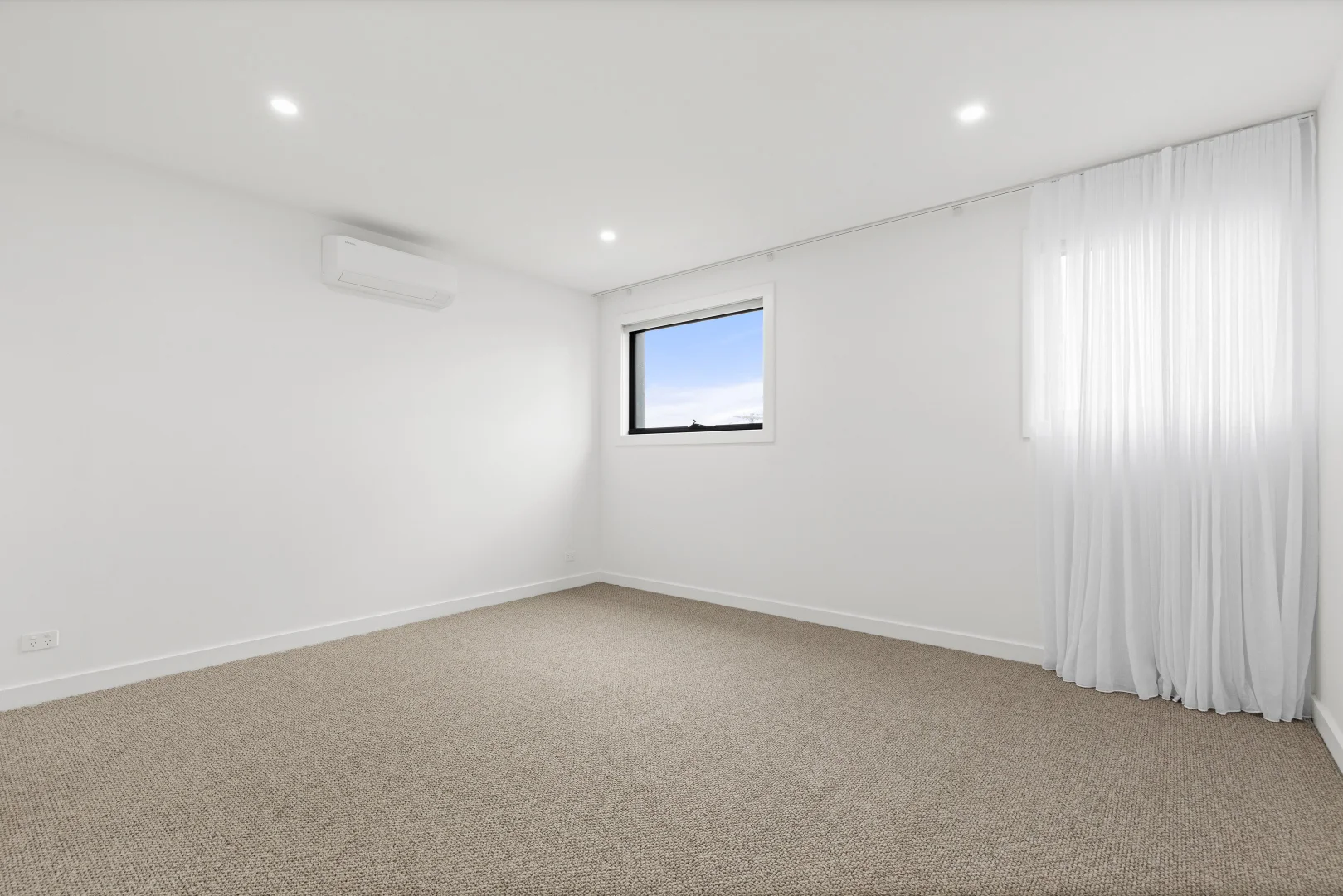 Additional image 11 of 2/20 Mirls Street, Newport VIC 3015