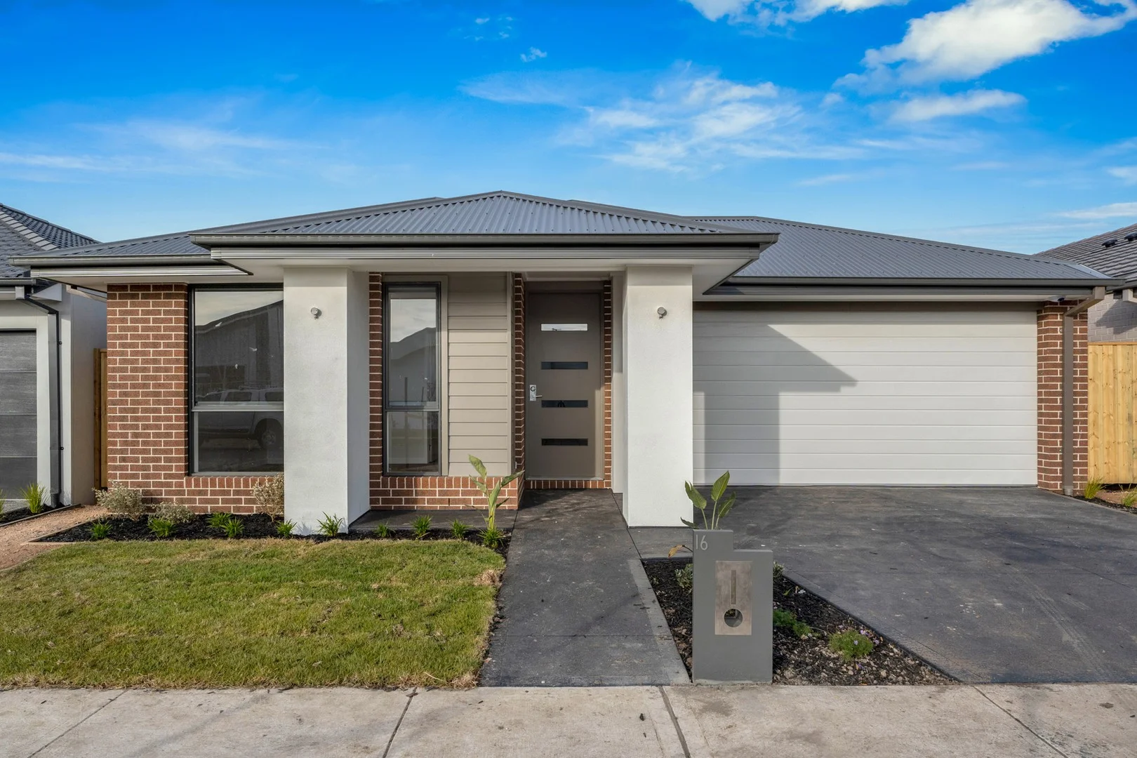 16 Beaconsfield Drive, Mickleham VIC 3064